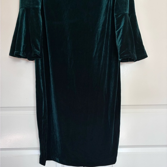 Calvin Klein Green Velvet Dress with Bell Sleeves 3/4 Length Zipper Back size 16 - Picture 8 of 11